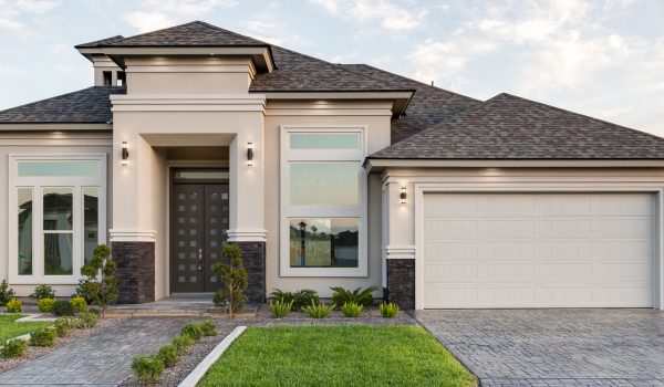 Dolcan Homes custom house in 1013 E Jersey Meadow The Heights