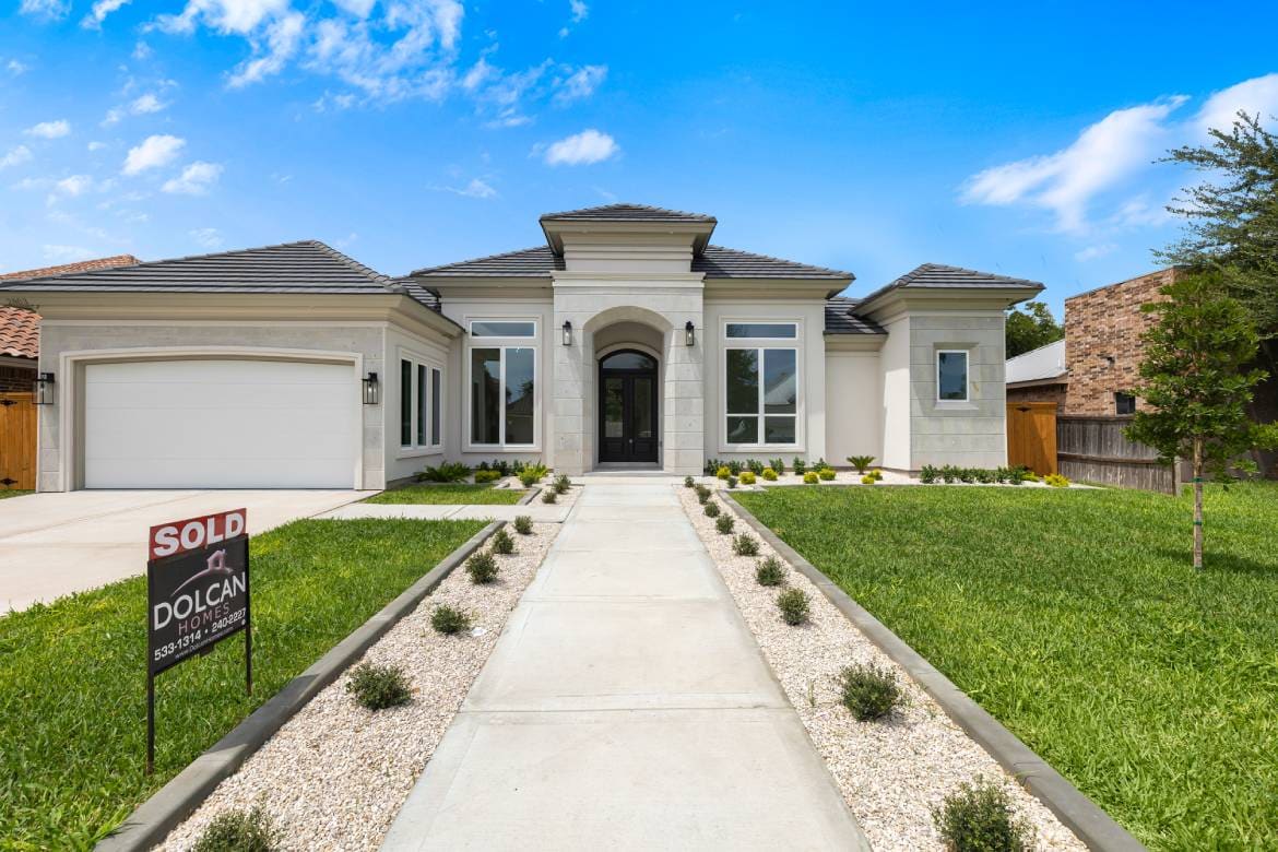 why choose custom home builder cover