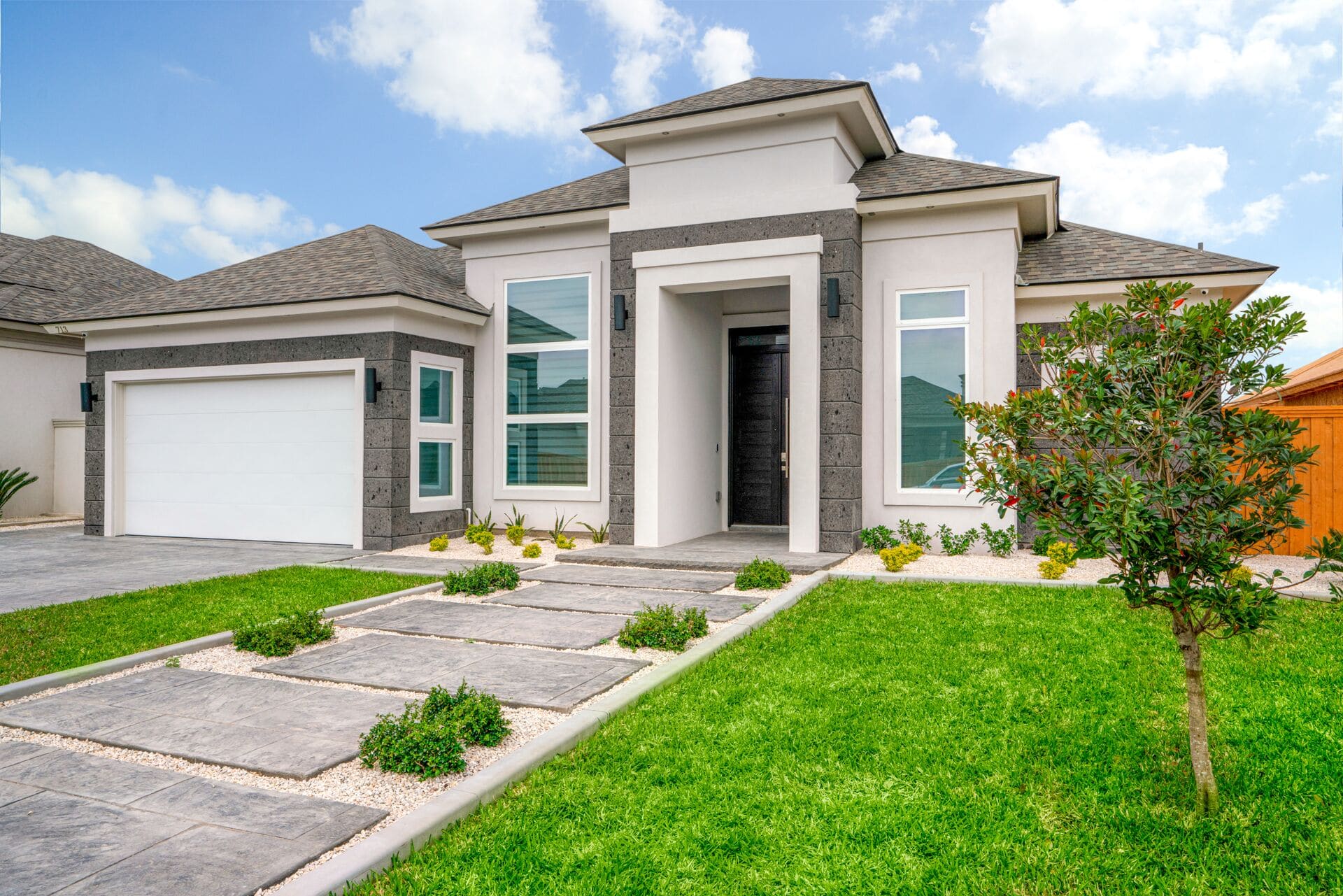 713 E Jersey Meadow-1