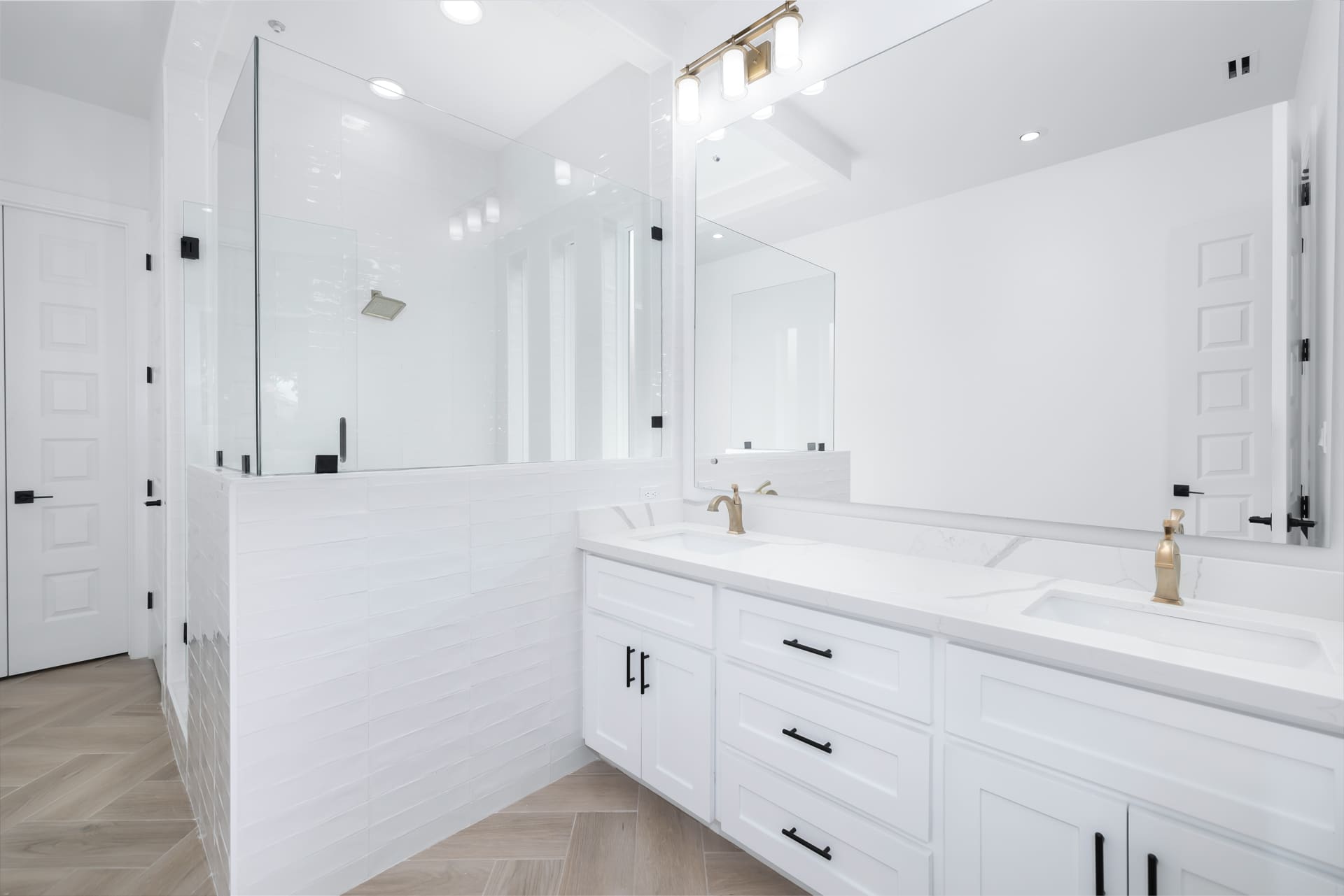 Dolcan Homes_2803 E_Bluebonnet_Full Res_016