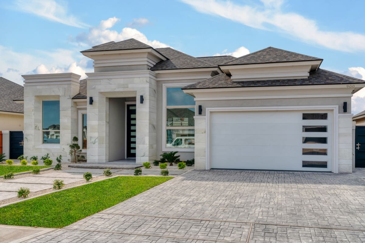 Dolcan Homes_900 Keaton, McallenWeb-076