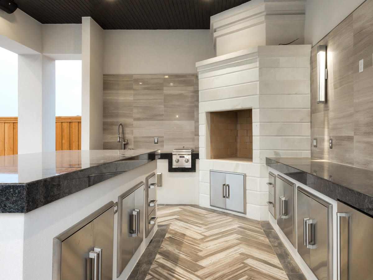 Custom Dolcan Homes interior and exterior craftsmanship
